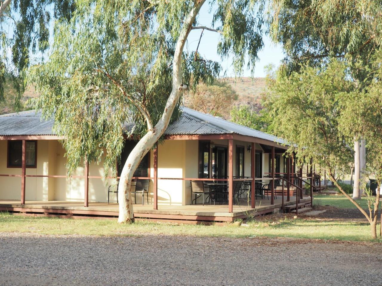 Heritage Caravan Park Hotel Alice Springs Exterior photo